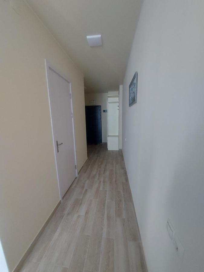 Andrew'S 2 Rooms Apartment In Batumi Ანდრიას 2 Ოთახიანი Აპარტამენტი Ბათუმში Εξωτερικό φωτογραφία